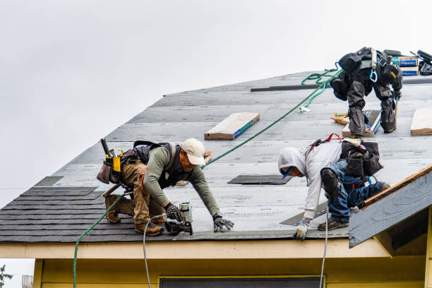 Professional Gutter Installation technician working in Delray Beach, FL